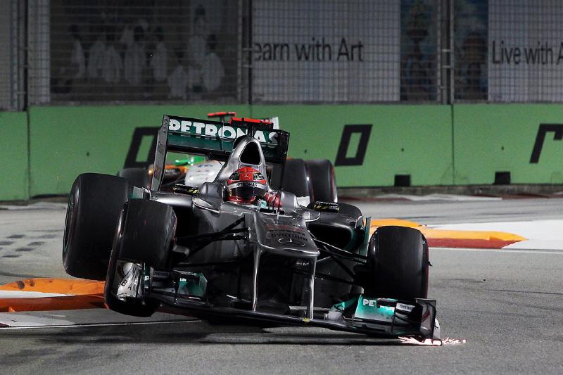 Michael Schumacher (GER) Mercedes GP MGP W02. Formula One World Championship, Rd 14, Singapore Grand Prix, Race, Marina Bay Street Circuit, Singapore, Sunday, 25 September2011 