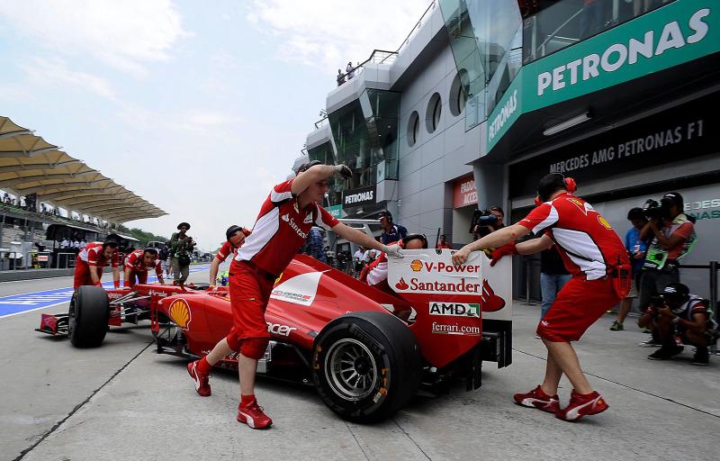 Felipe Massa (BRA) Ferrari F2012. Formula One World Championship, Rd2, Malaysian Grand Prix, Qualifying, Sepang, Malaysia, Saturday, 24 March 2012. © Sutton Images. No reproduction without permission.