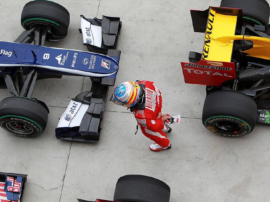 Fernando Alonso (ESP) Ferrari in parc ferme. Formula One World Championship, Rd 17, Korean Grand Prix, Qualifying Day, Korea International Circuit, Yeongam, South Korea, Saturday, 23 October 2010