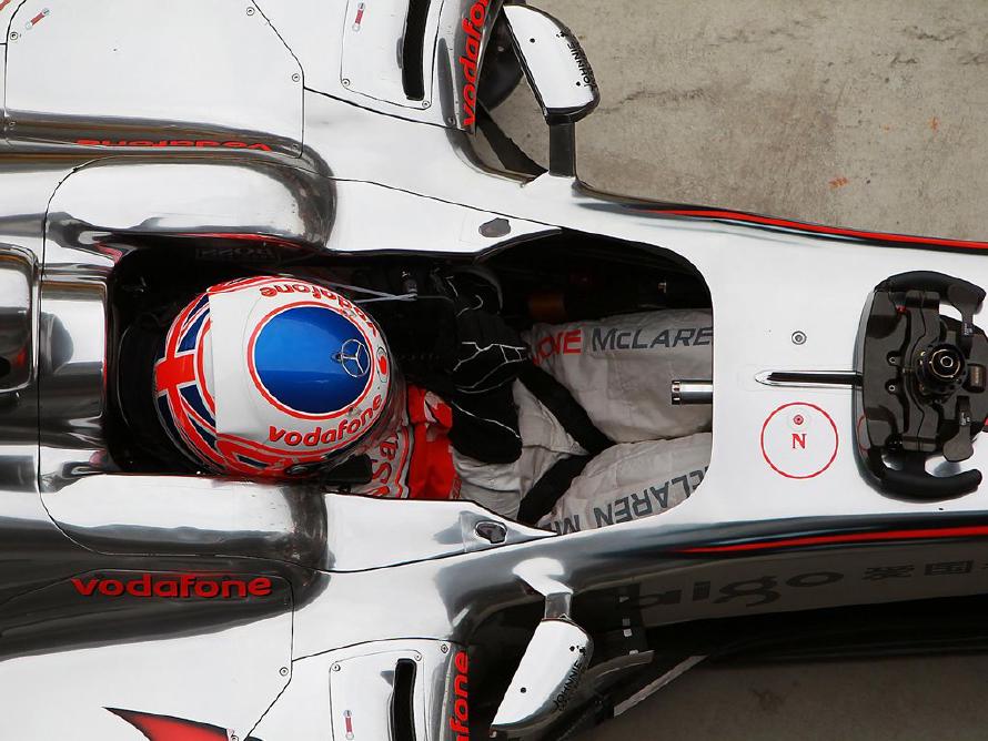 Jenson Button (GBR) McLaren MP4/25. Formula One World Championship, Rd 17, Korean Grand Prix, Qualifying Day, Korea International Circuit, Yeongam, South Korea, Saturday, 23 October 2010