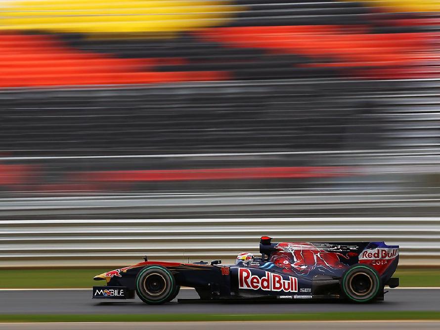 Sebastien Buemi (SUI) Scuderia Toro Rosso STR5. Formula One World Championship, Rd 17, Korean Grand Prix, Qualifying Day, Korea International Circuit, Yeongam, South Korea, Saturday, 23 October 2010